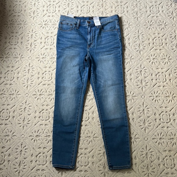 NWT Womens 10’ high rise skinny jeans